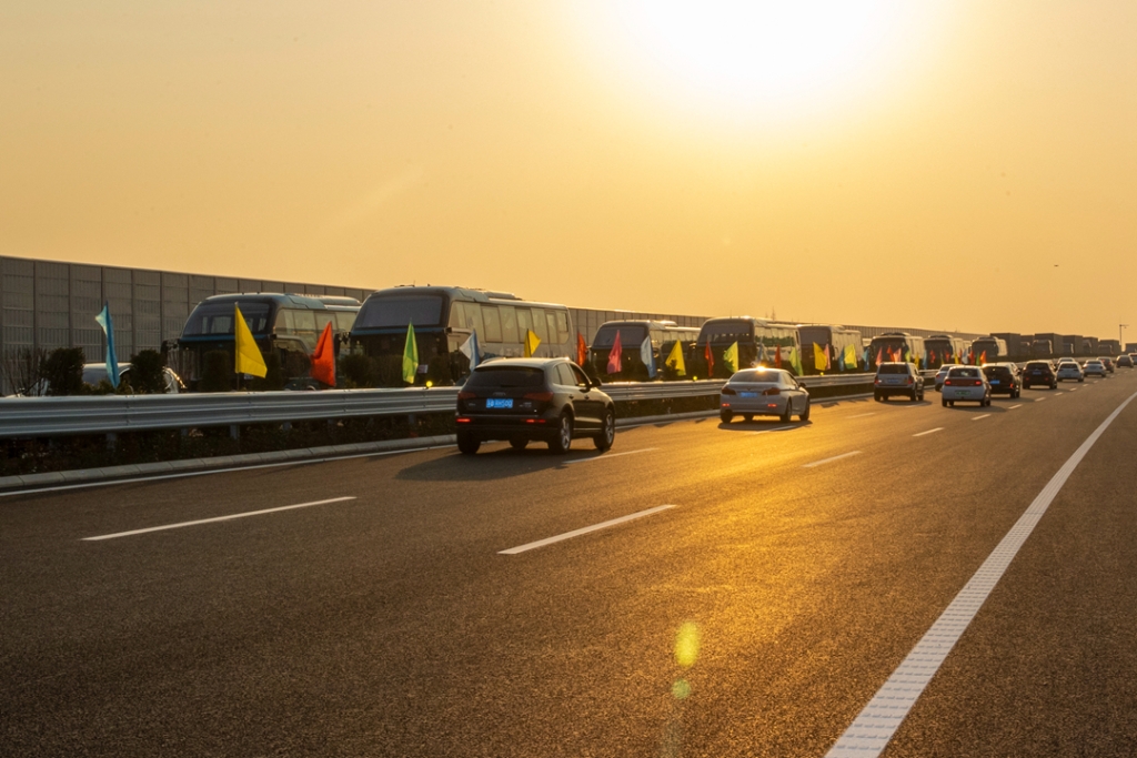 2021年12月30日，車輛在蘇錫常南部高速公路常州至無錫段行駛。